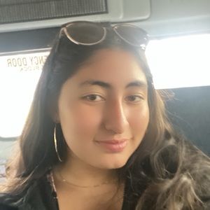 Meet your Posher, Ariana